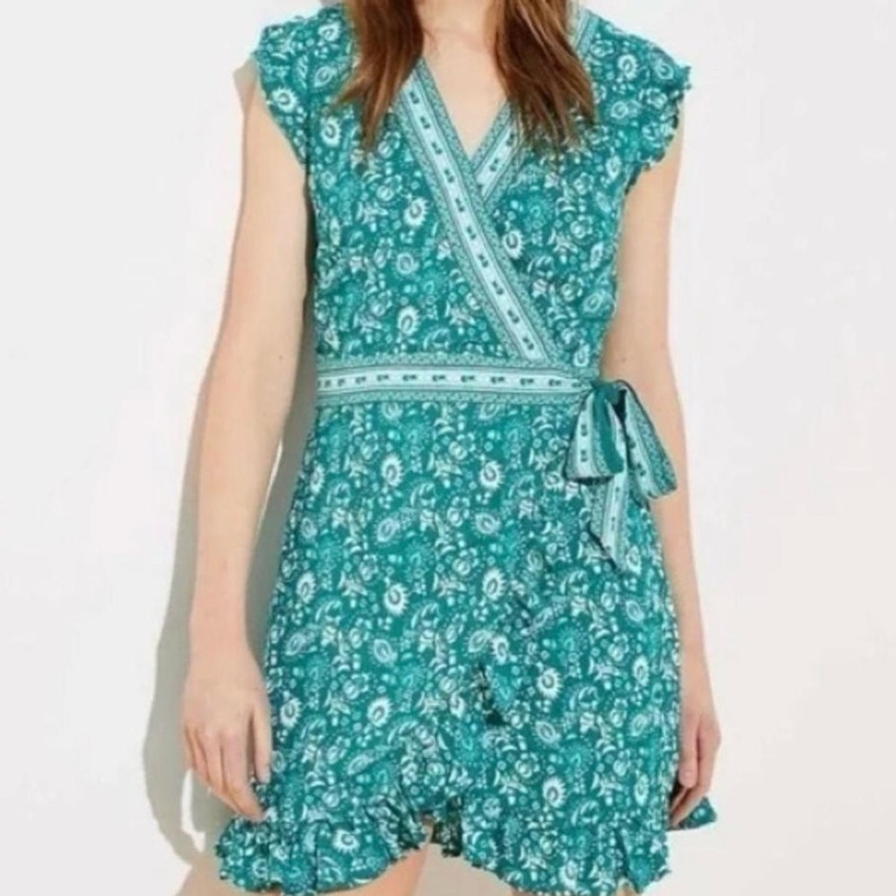 NWT LOFT Floral Wrap Romper Dress Size 4 Feminine Romantic